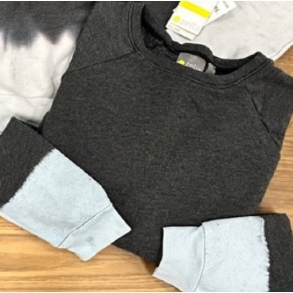 NWT Zella Dip Dye Ombre Sweatshirt Grey/Powder Blue Small or Medium - Picture 1 of 3